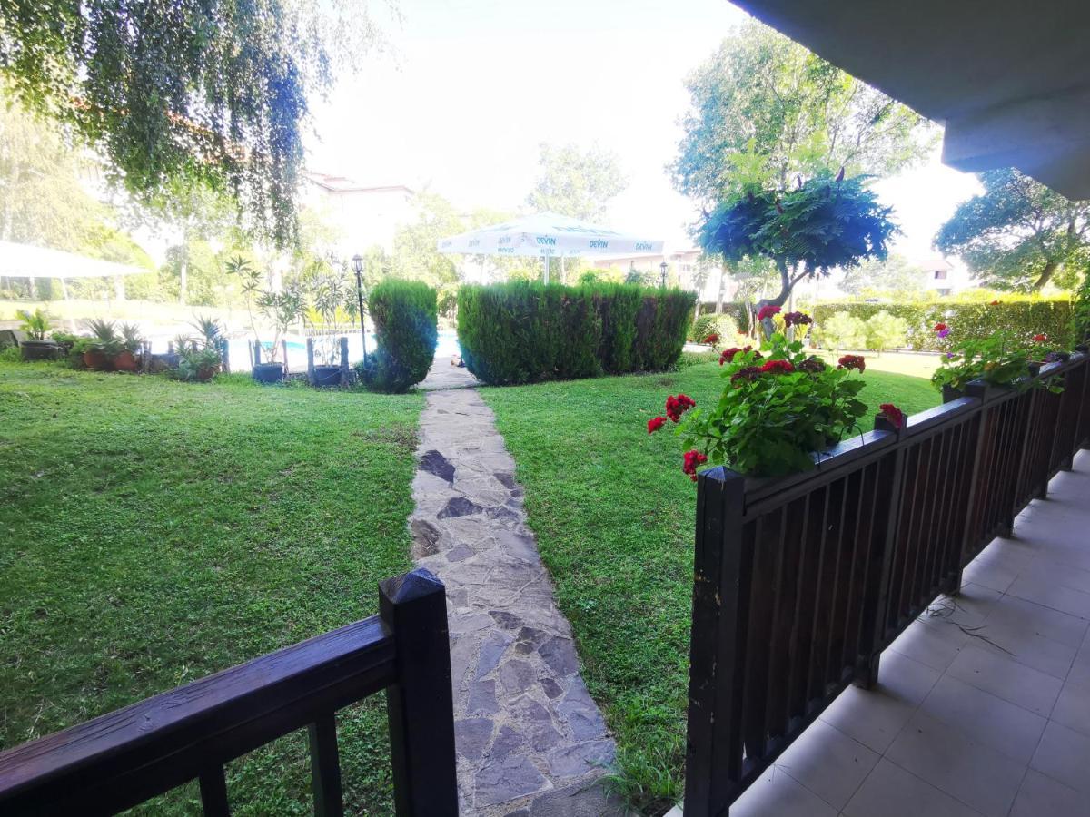 Marina Delfin Apartments - Top Location & Pet Friendly Sveti Vlas Extérieur photo