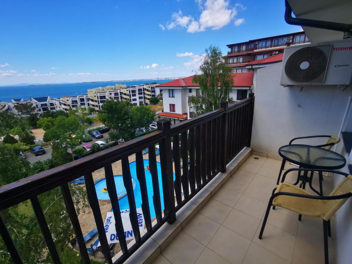 Marina Delfin Apartments - Top Location & Pet Friendly Sveti Vlas Extérieur photo