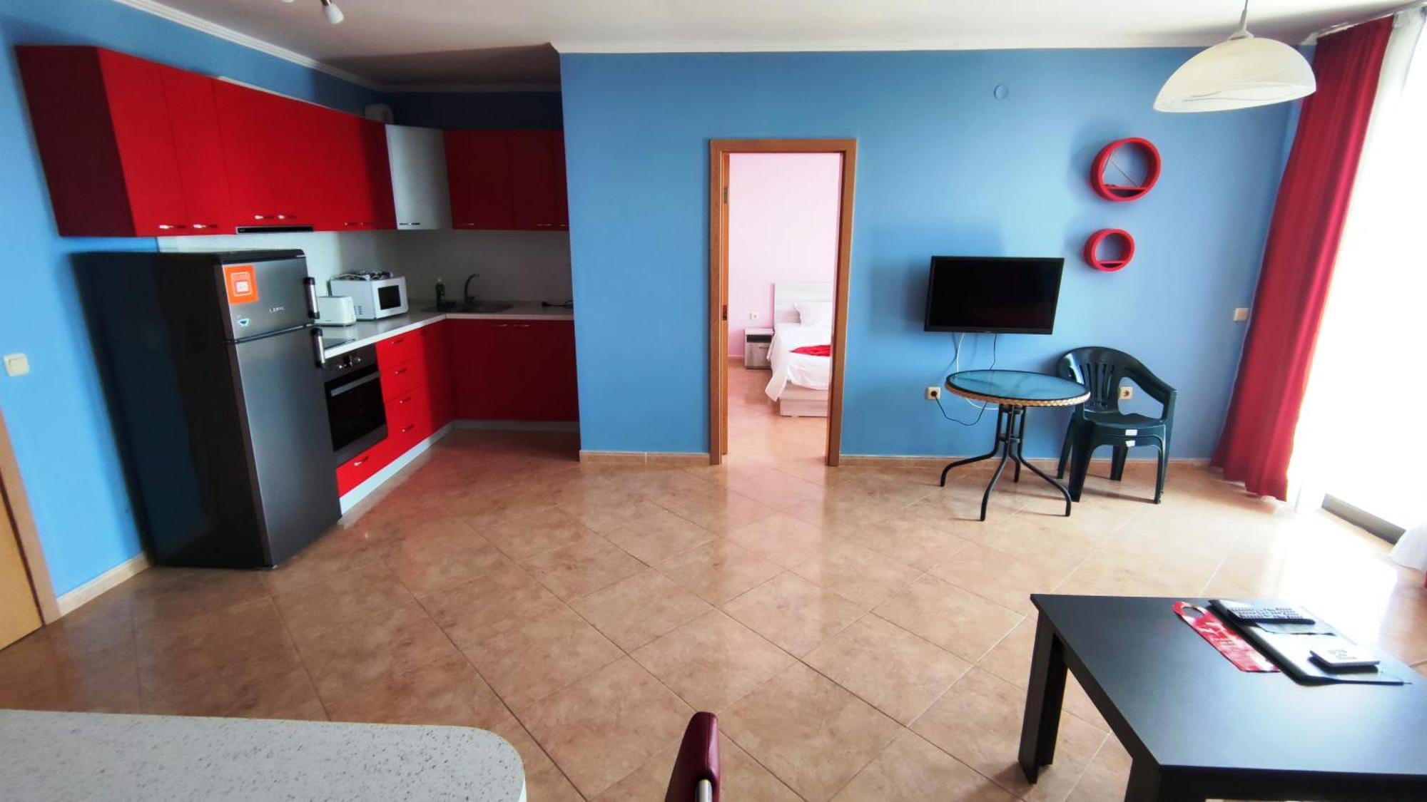 Marina Delfin Apartments - Top Location & Pet Friendly Sveti Vlas Extérieur photo