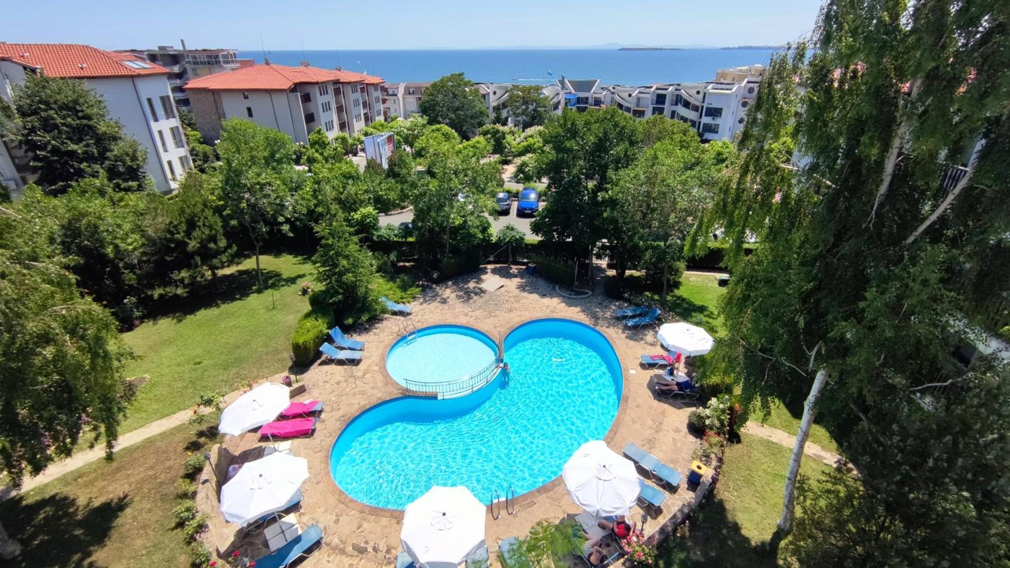 Marina Delfin Apartments - Top Location & Pet Friendly Sveti Vlas Extérieur photo