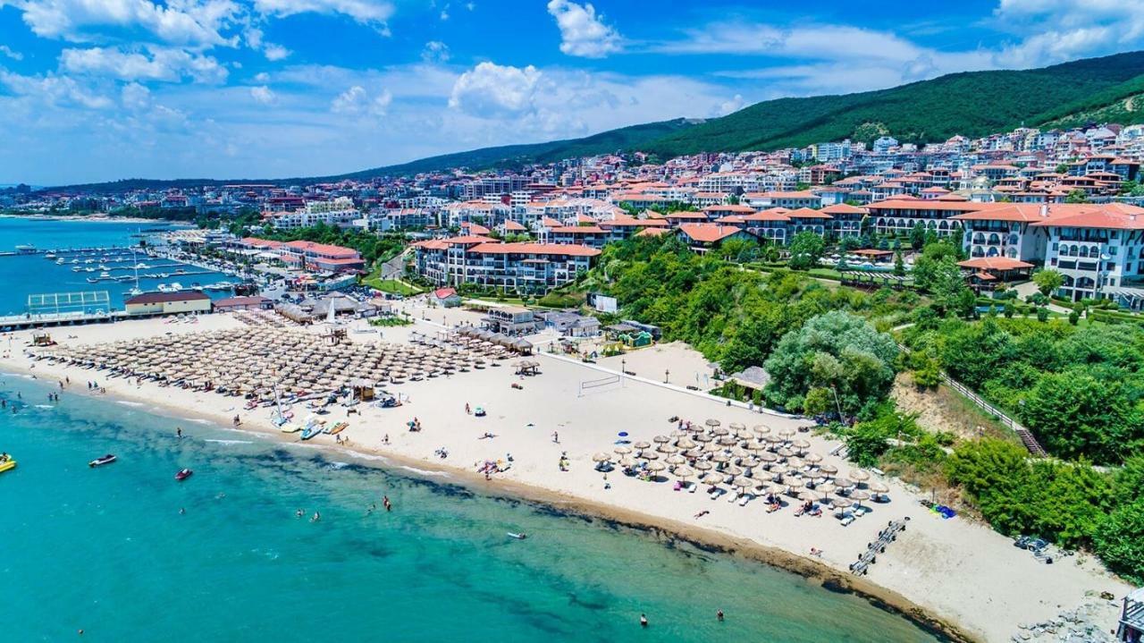 Marina Delfin Apartments - Top Location & Pet Friendly Sveti Vlas Extérieur photo
